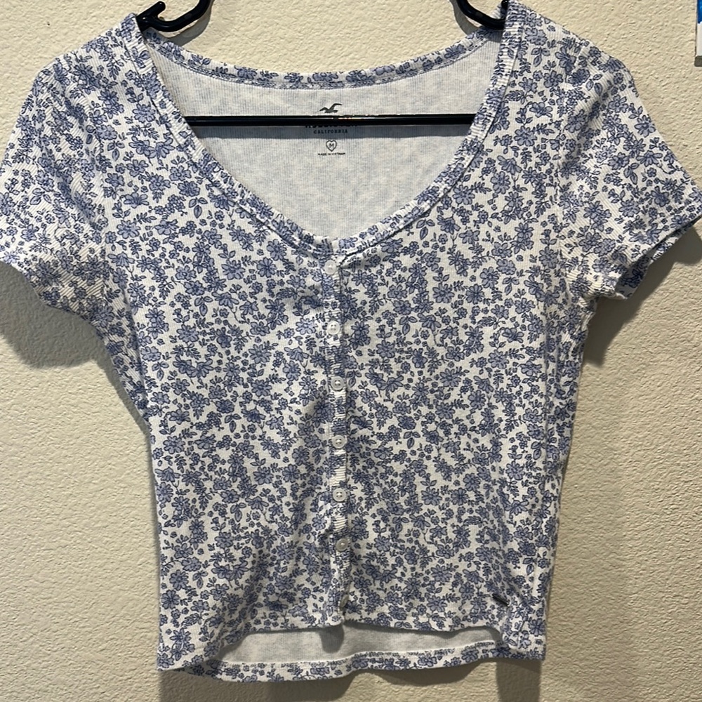 Floral Blue and White Women's Top